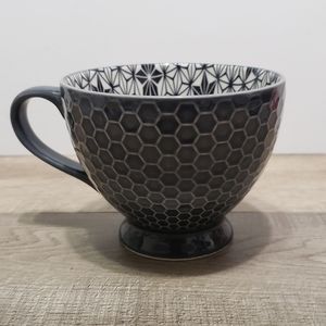 Footed Coffee Cup Honeycomb Texture by Signature